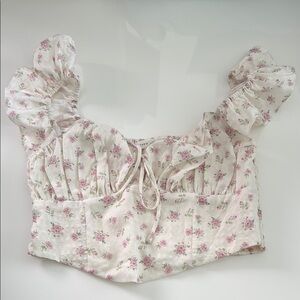 Altar’d State Floral Ruffle Sleeve Top